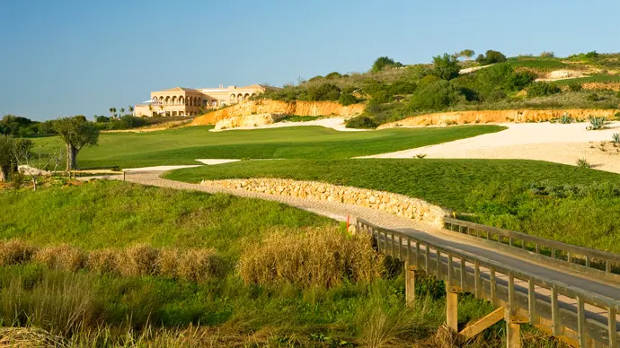 Portugal golf holidays - Amendoeira Faldo - Amendoeira Tri Experience